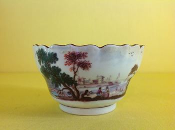 A rare Chelsea ogee shaped small bowl