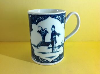 A Worcester mug