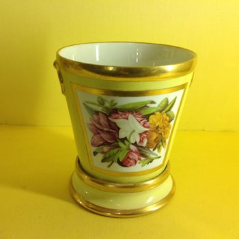 A Coalport jardiniere and stand