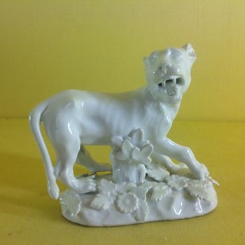 A Meissen model of a lioness 