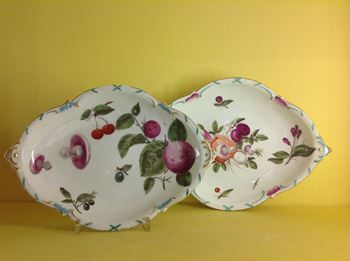 A pair of Chelsea quatrefoil shaped dishes