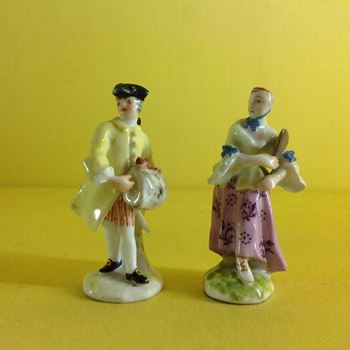 Two Meissen miniature figures
