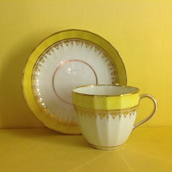 A Derby tea cup and saucer 