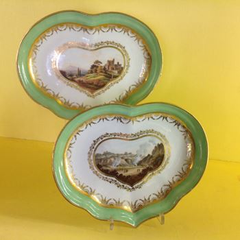 A pair of Derby heart shaped dishes