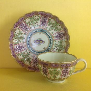 A rare Worcester teacup and saucer 