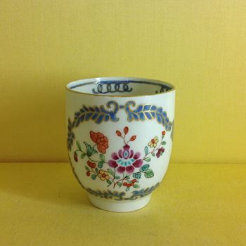 An unusual Worcester coffee cup