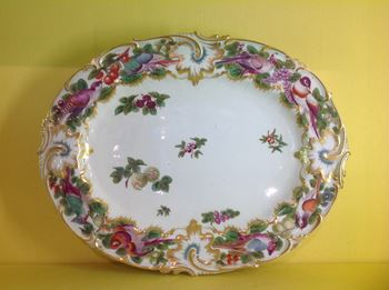 A Chelsea oval dish
