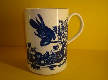 A Worcester large cylindrical mug