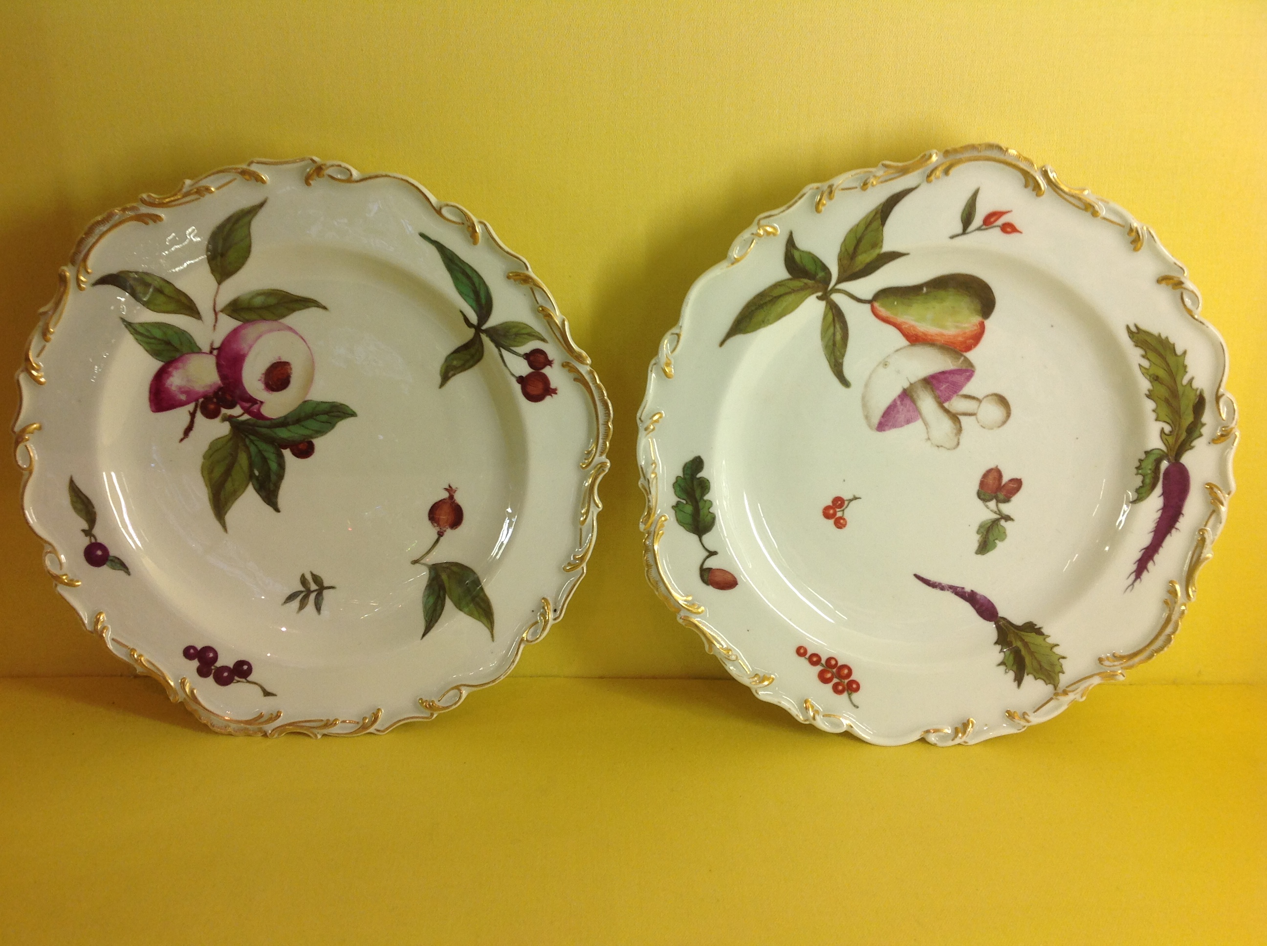 A pair of Chelsea plates