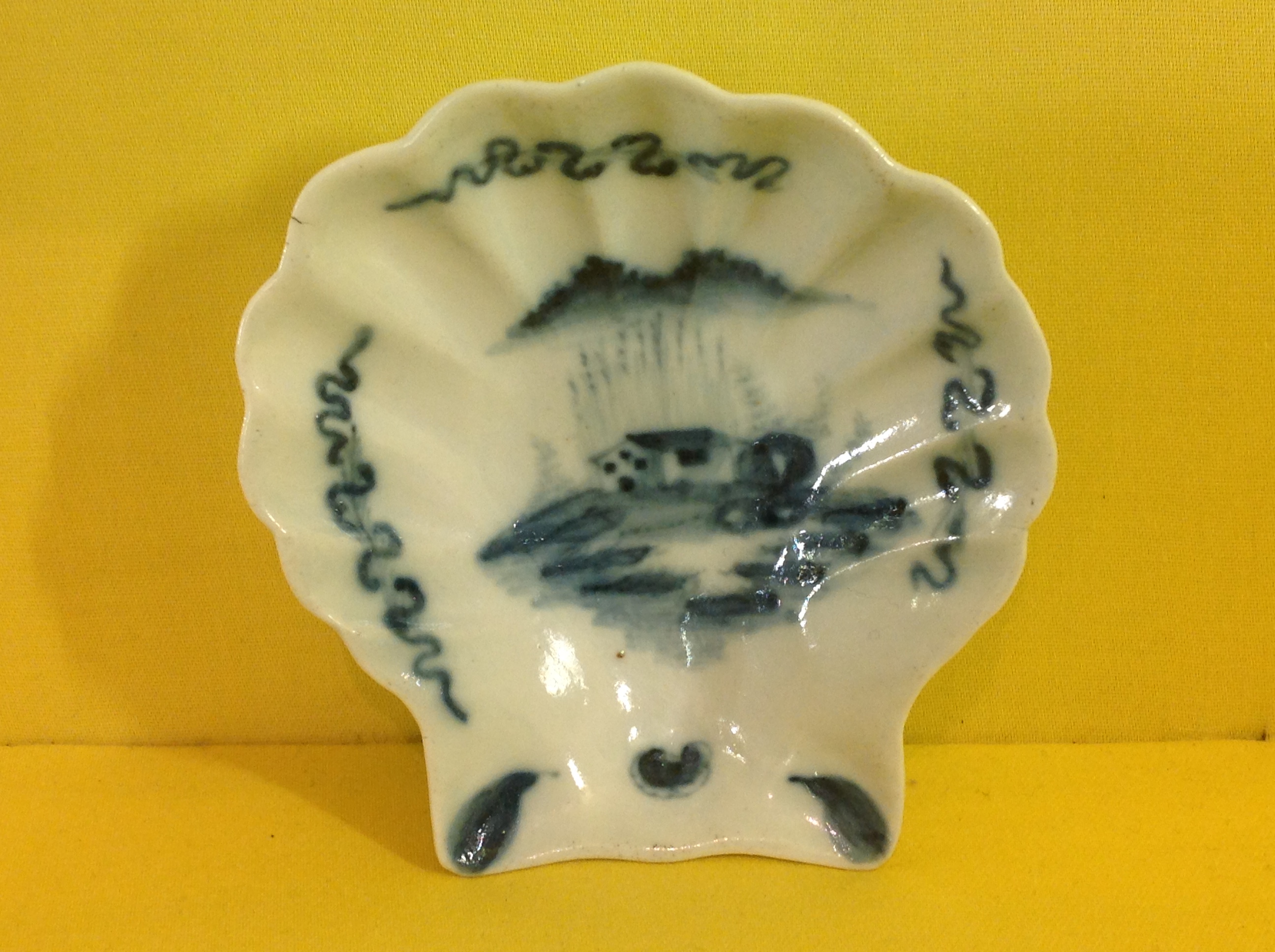 A Lund's Bristol pickle dish