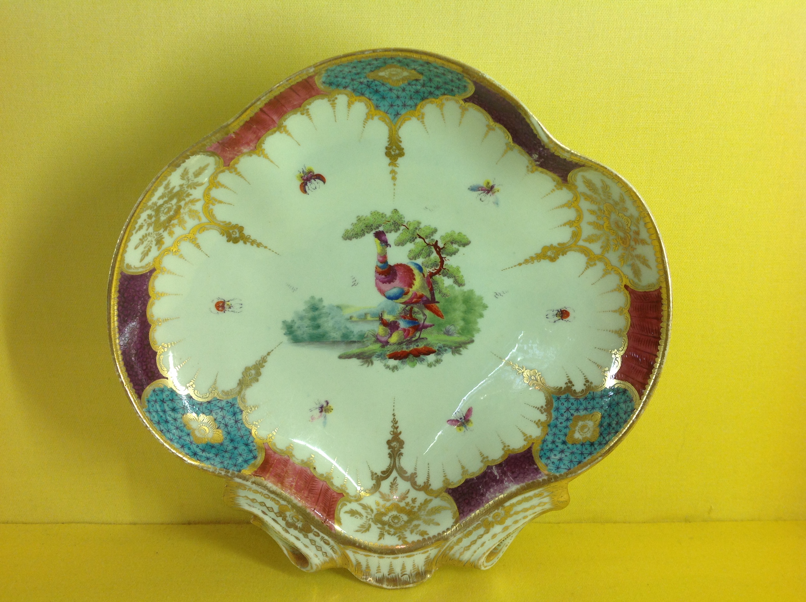 A rare Worcester shell shaped dish