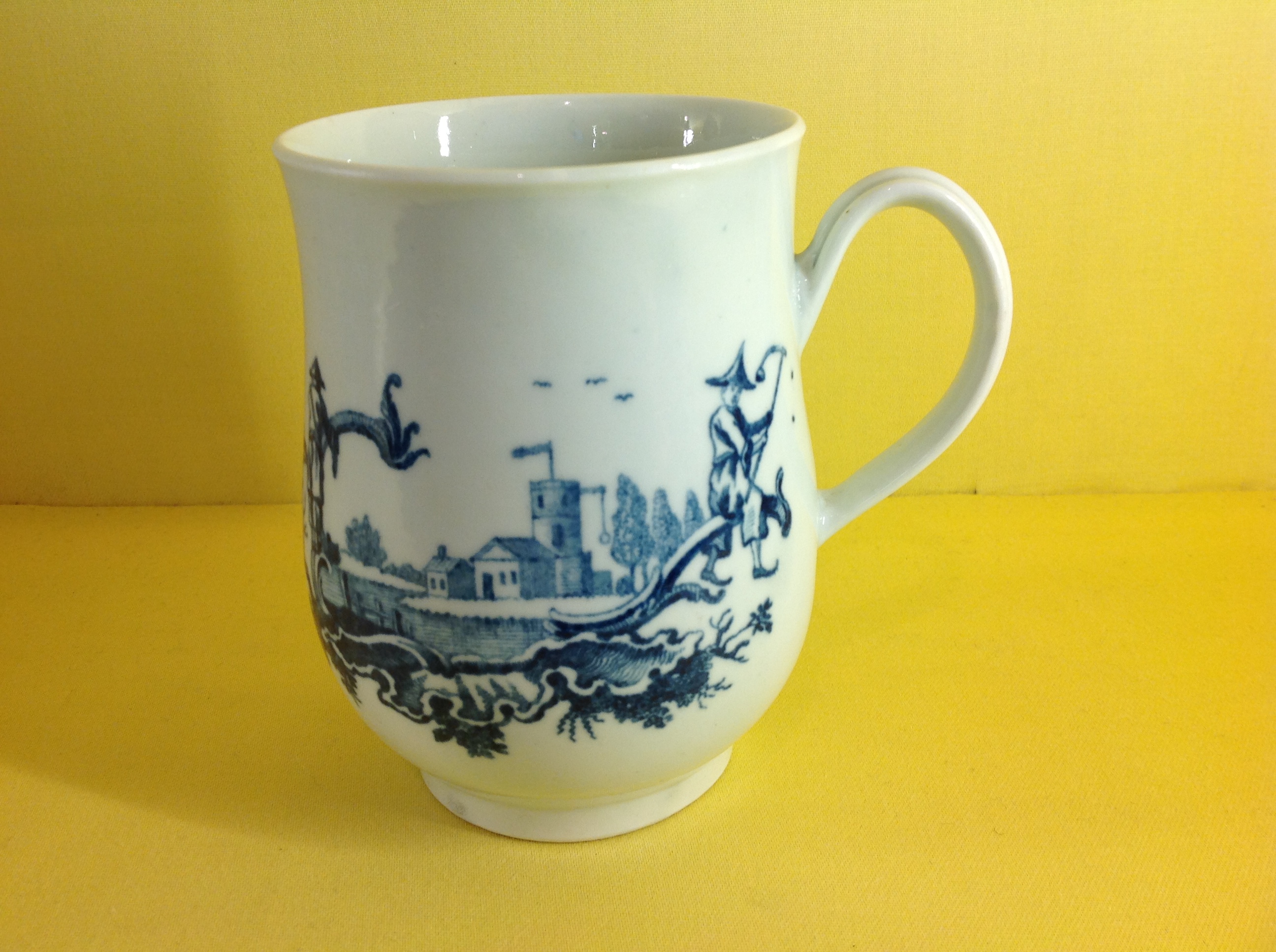 A rare Worcester mug