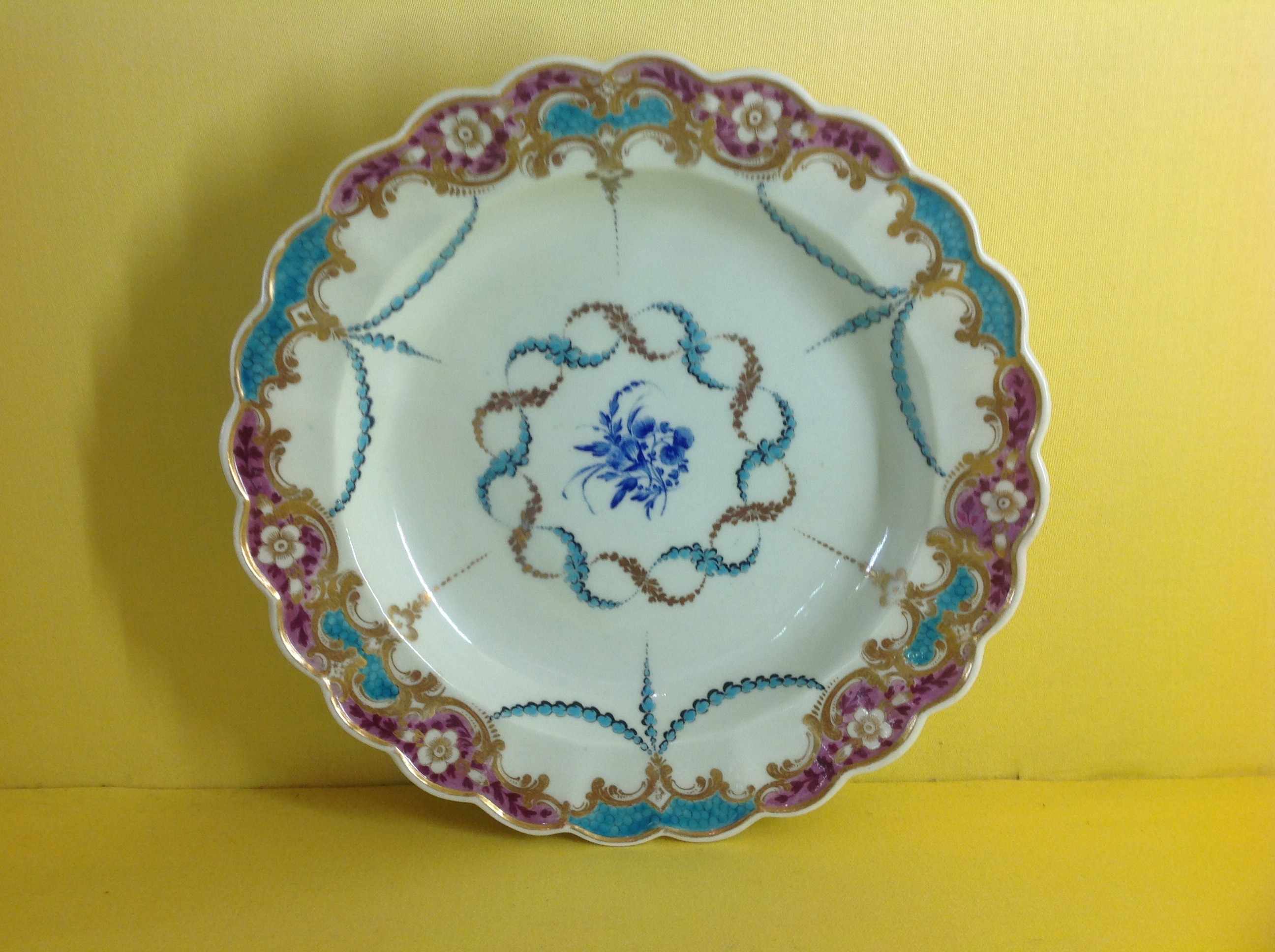 A Worcester plate