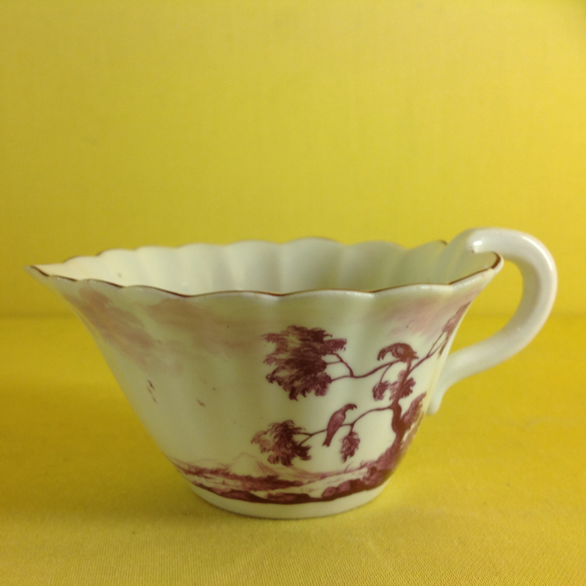 An extremely rare Chelsea cream boat 