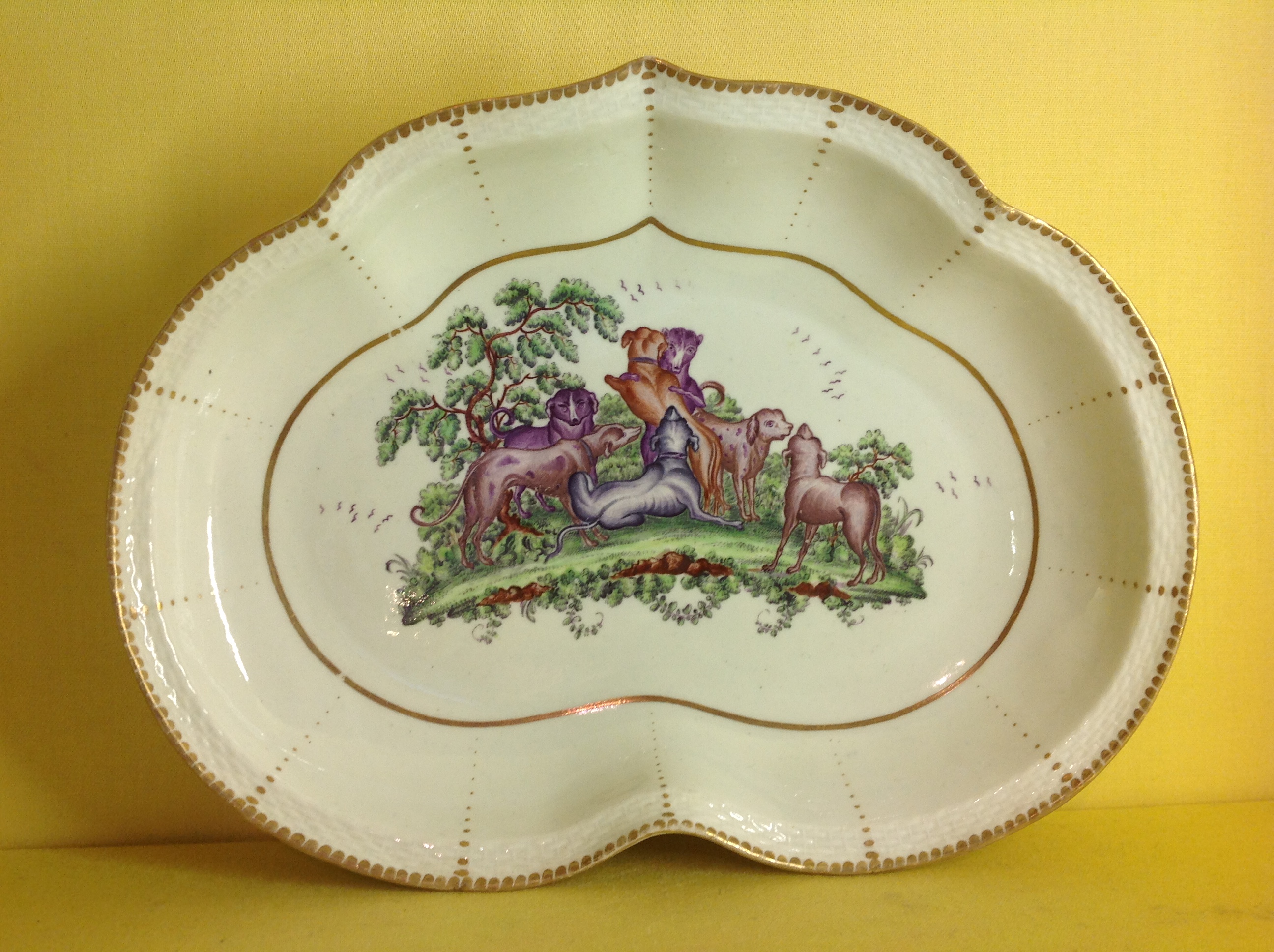 A Worcester heart shaped dish