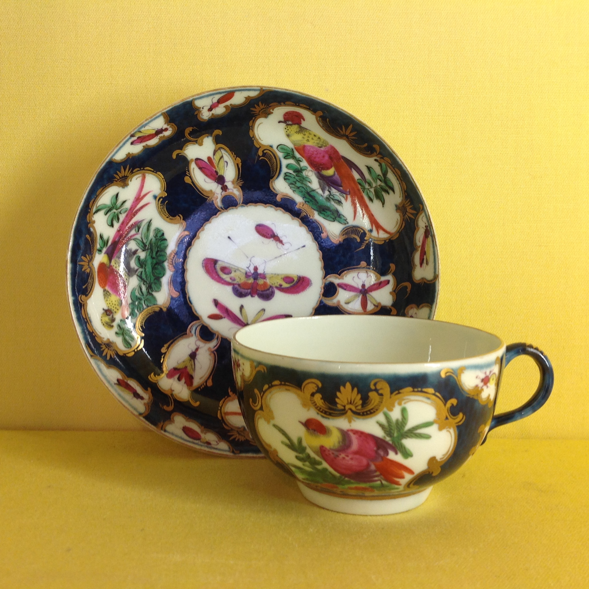 A Worcester tea cup and saucer 