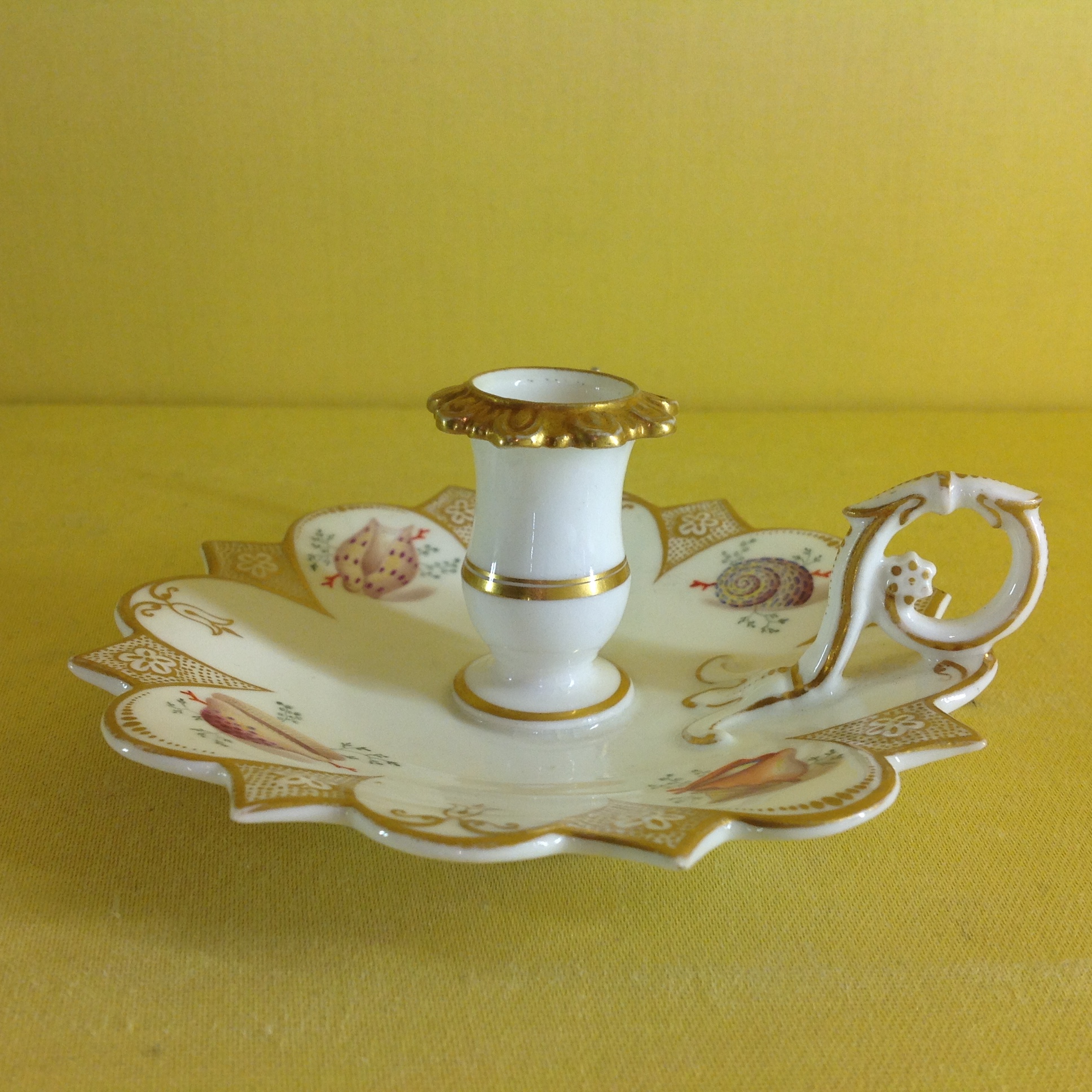 A Worcester (Kerr and Binns) chamber candlestick 