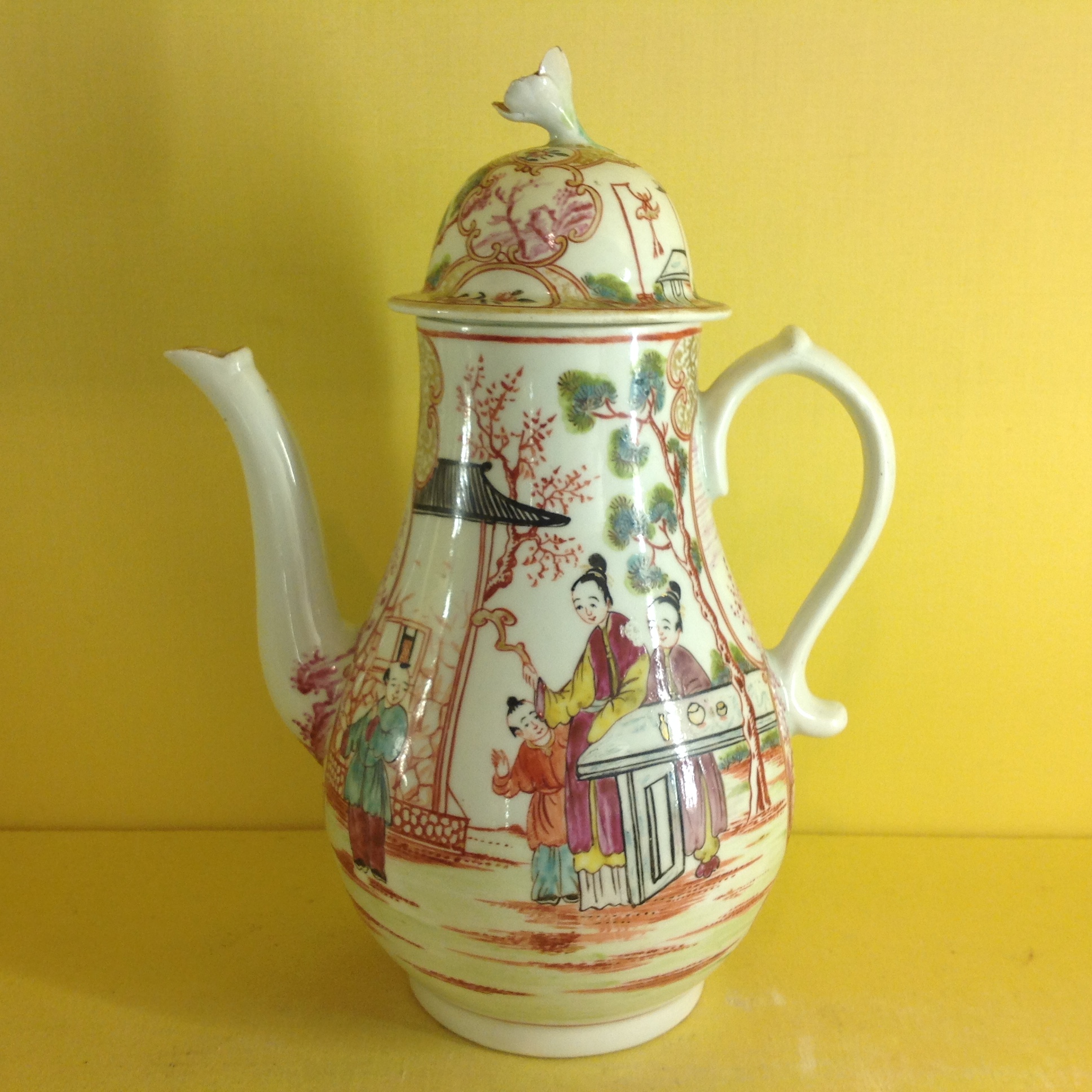 A Worcester coffee pot and cover