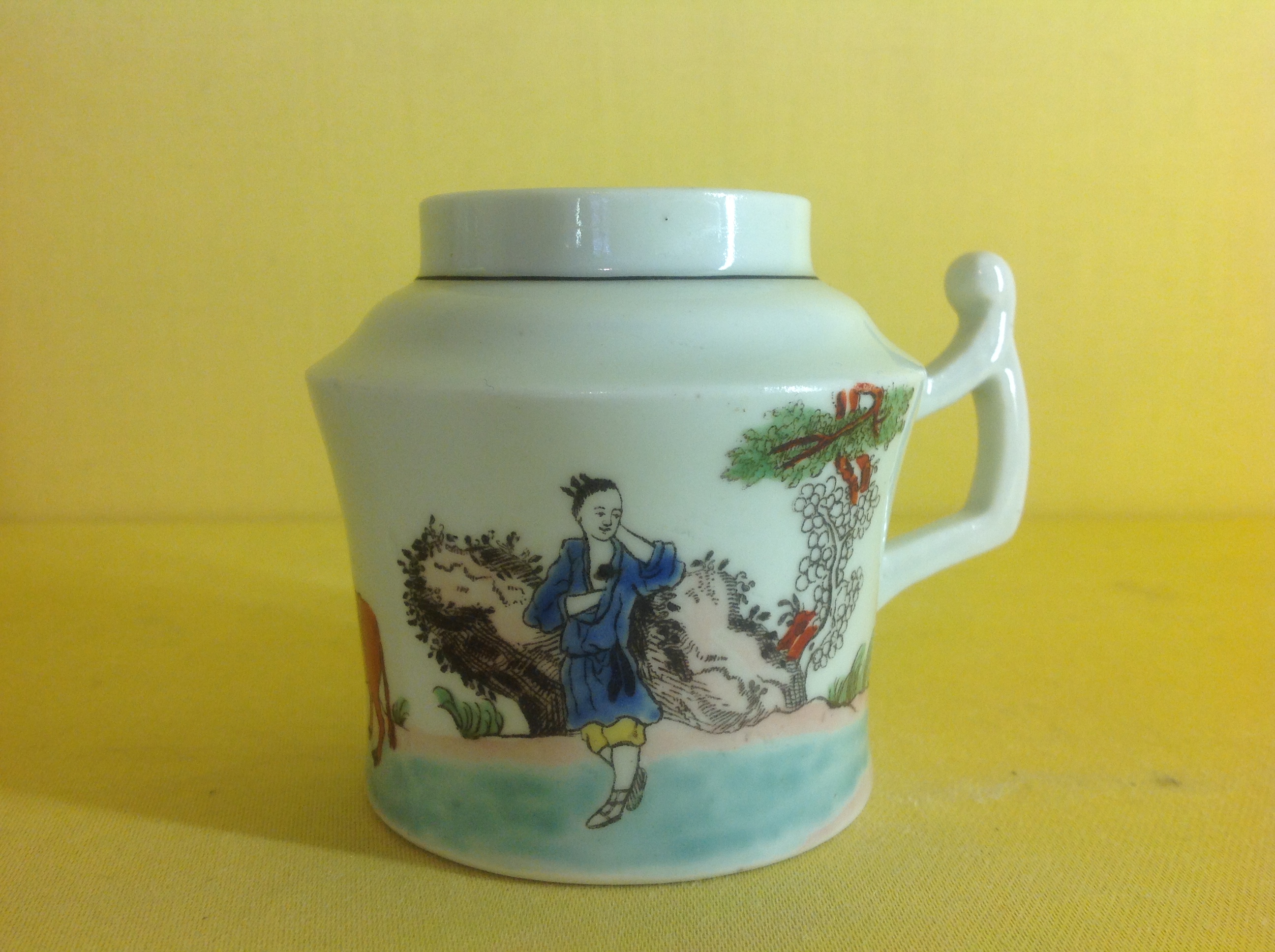 A Worcester wet mustard pot 