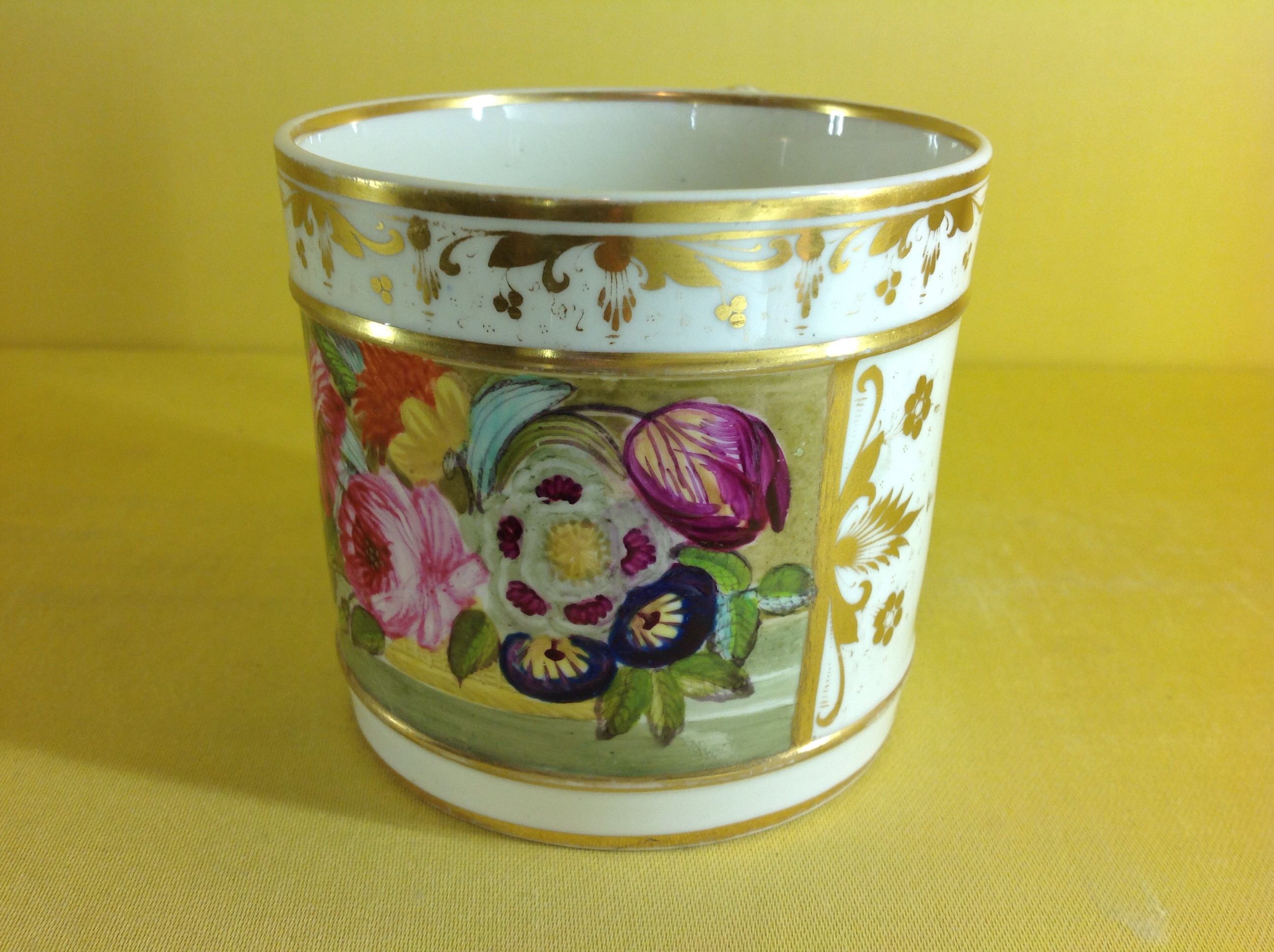 A Derby small Porter mug 