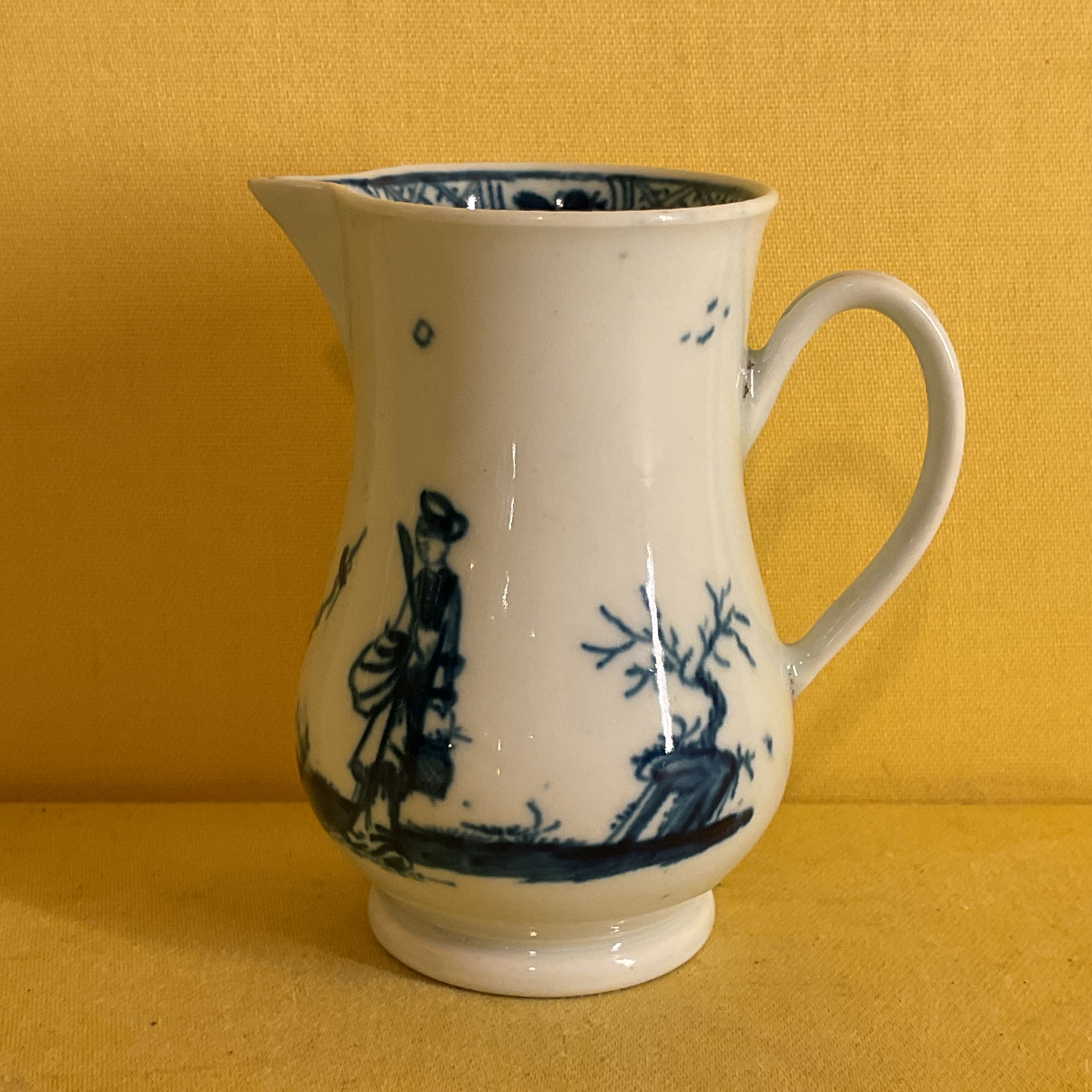 A Worcester milk jug