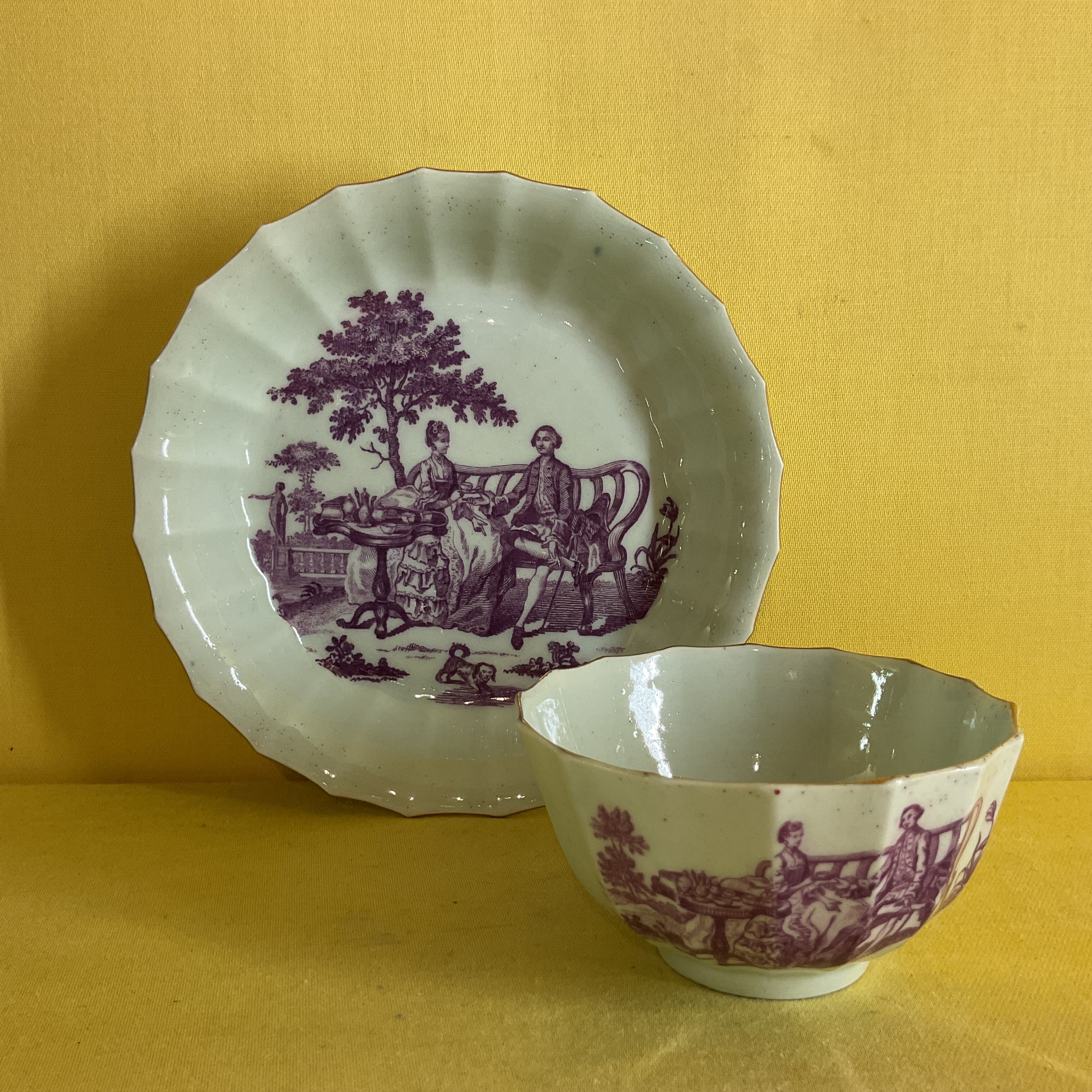 A Worcester tea bowl and saucer 