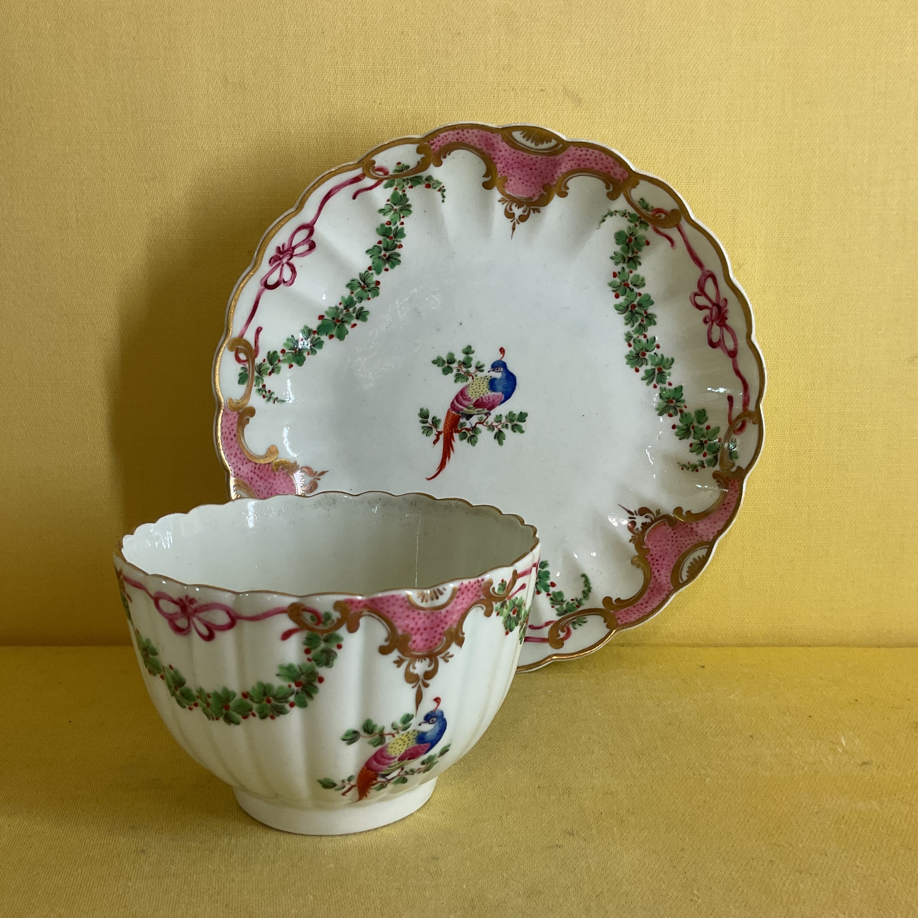 A Worcester tea cup and saucer 