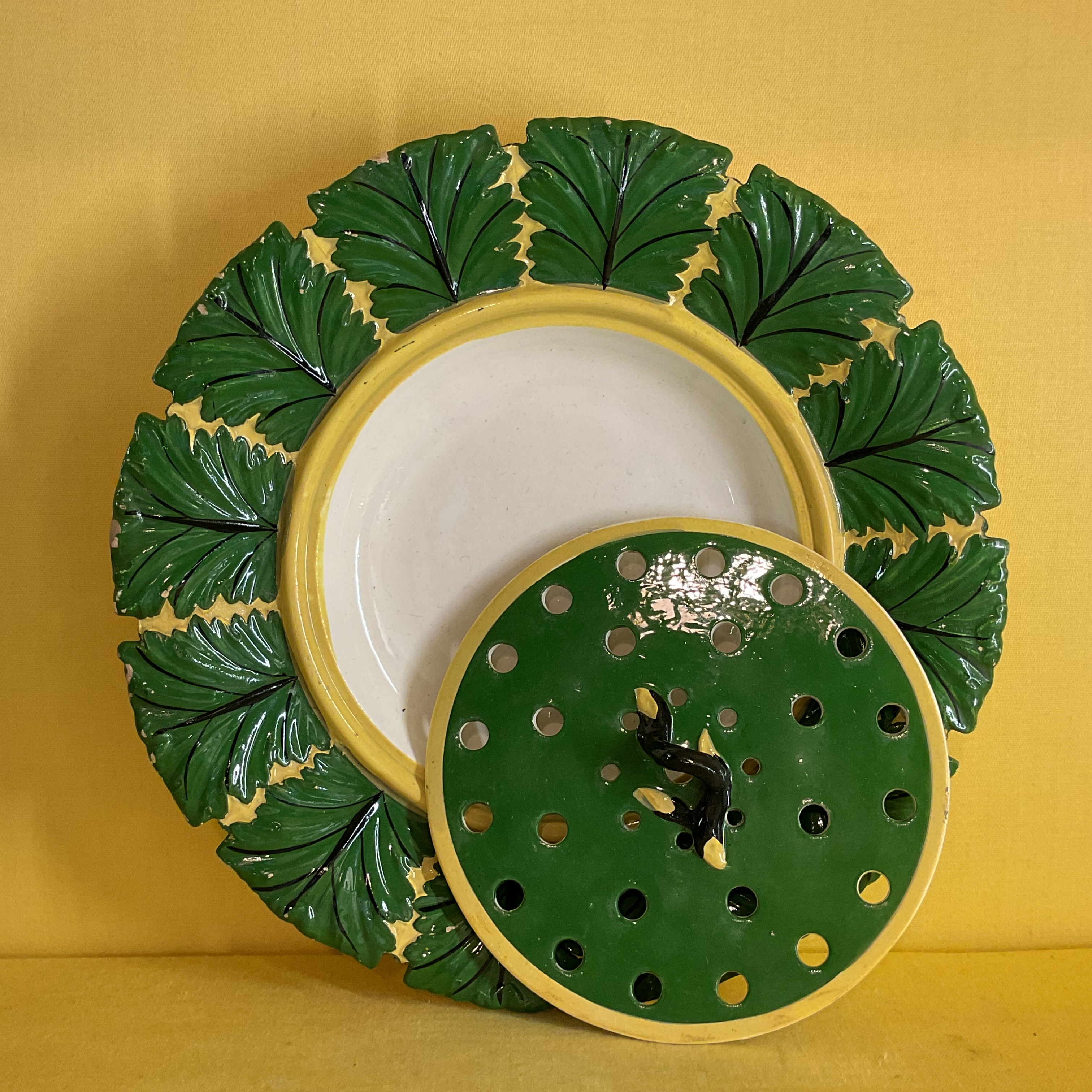 A rare Copeland and Garrett pearlware cress dish and cover 