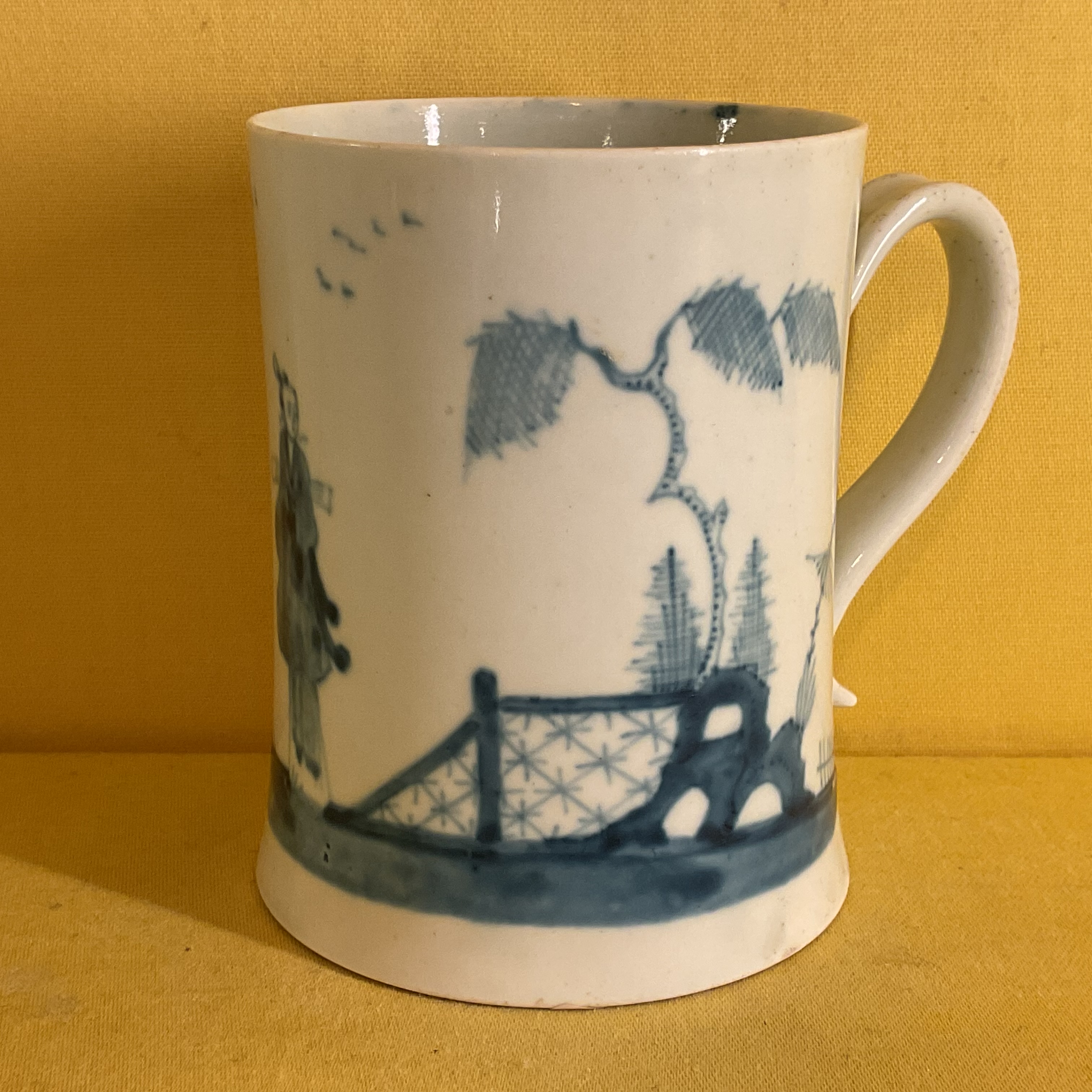 A rare Worcester mug 