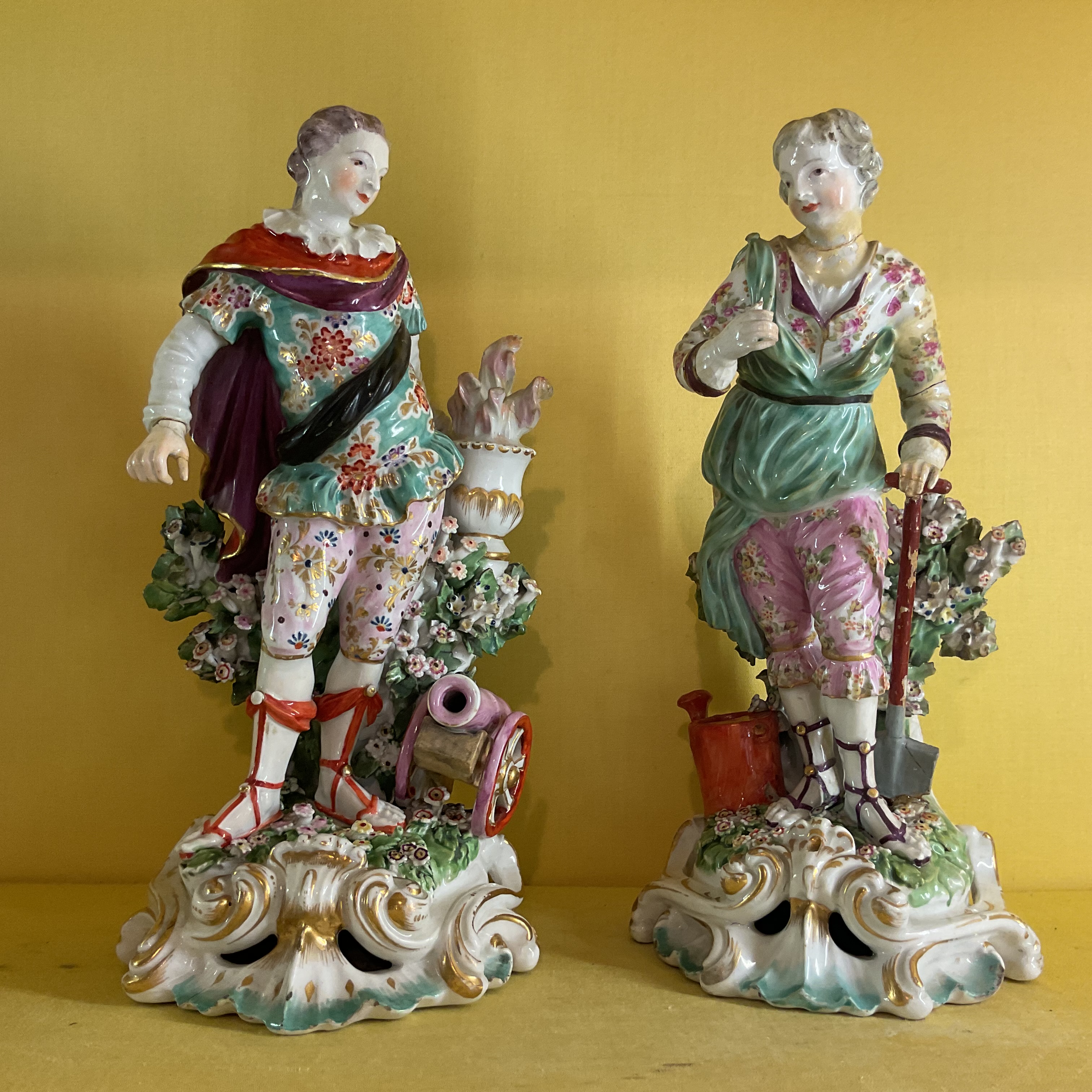 A pair of Derby figures 