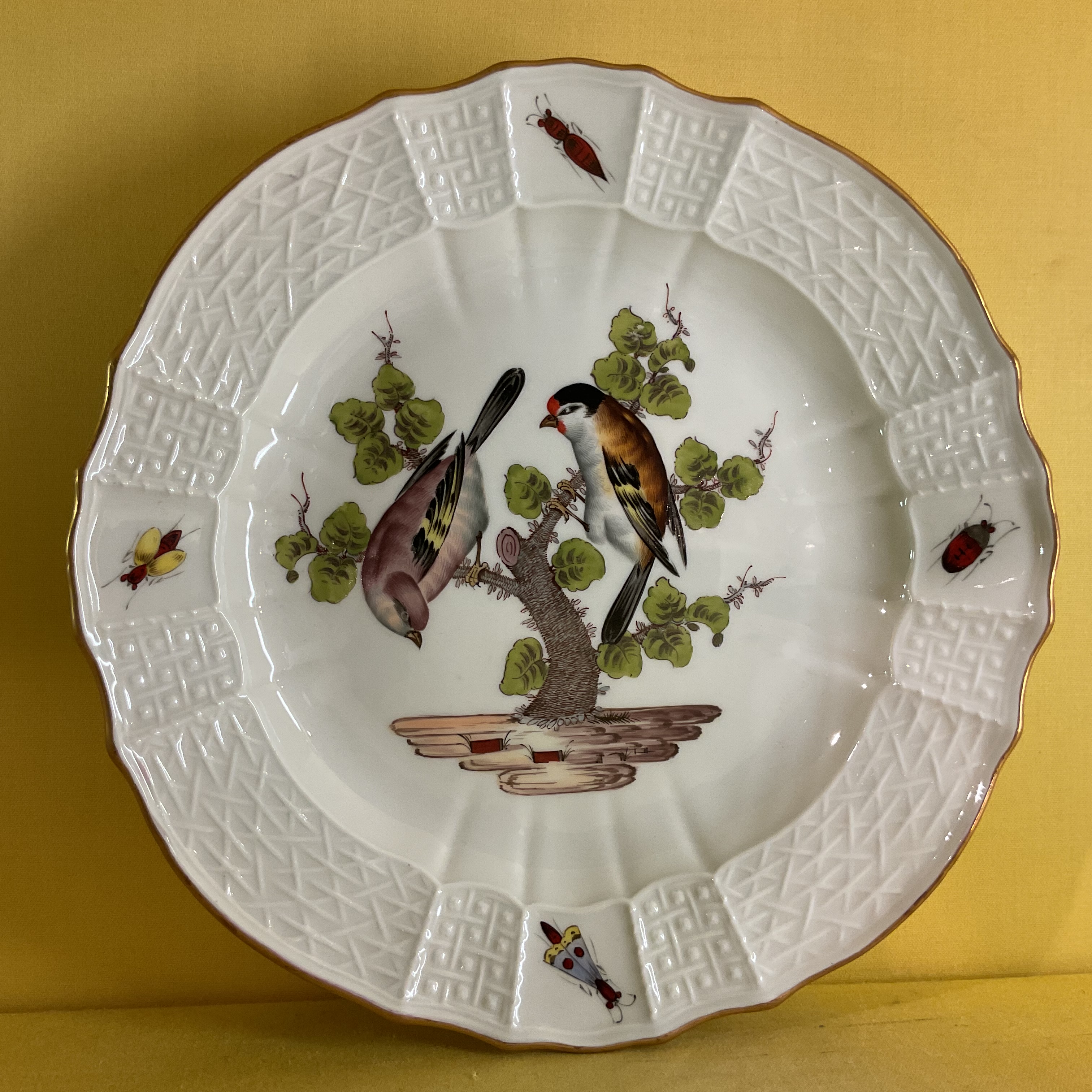 A set of twelve Meissen plates 