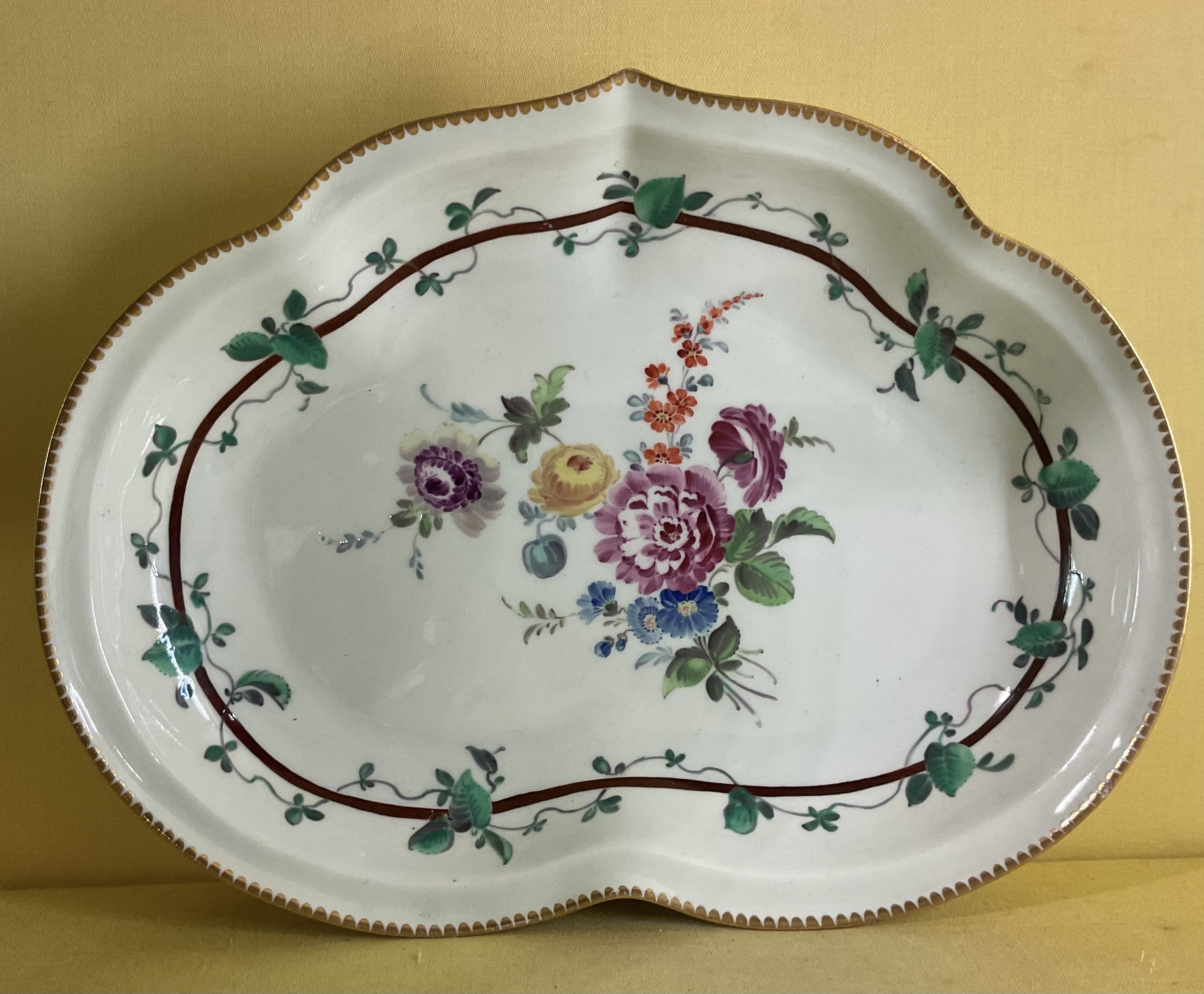 A Worcester heart shaped dish 