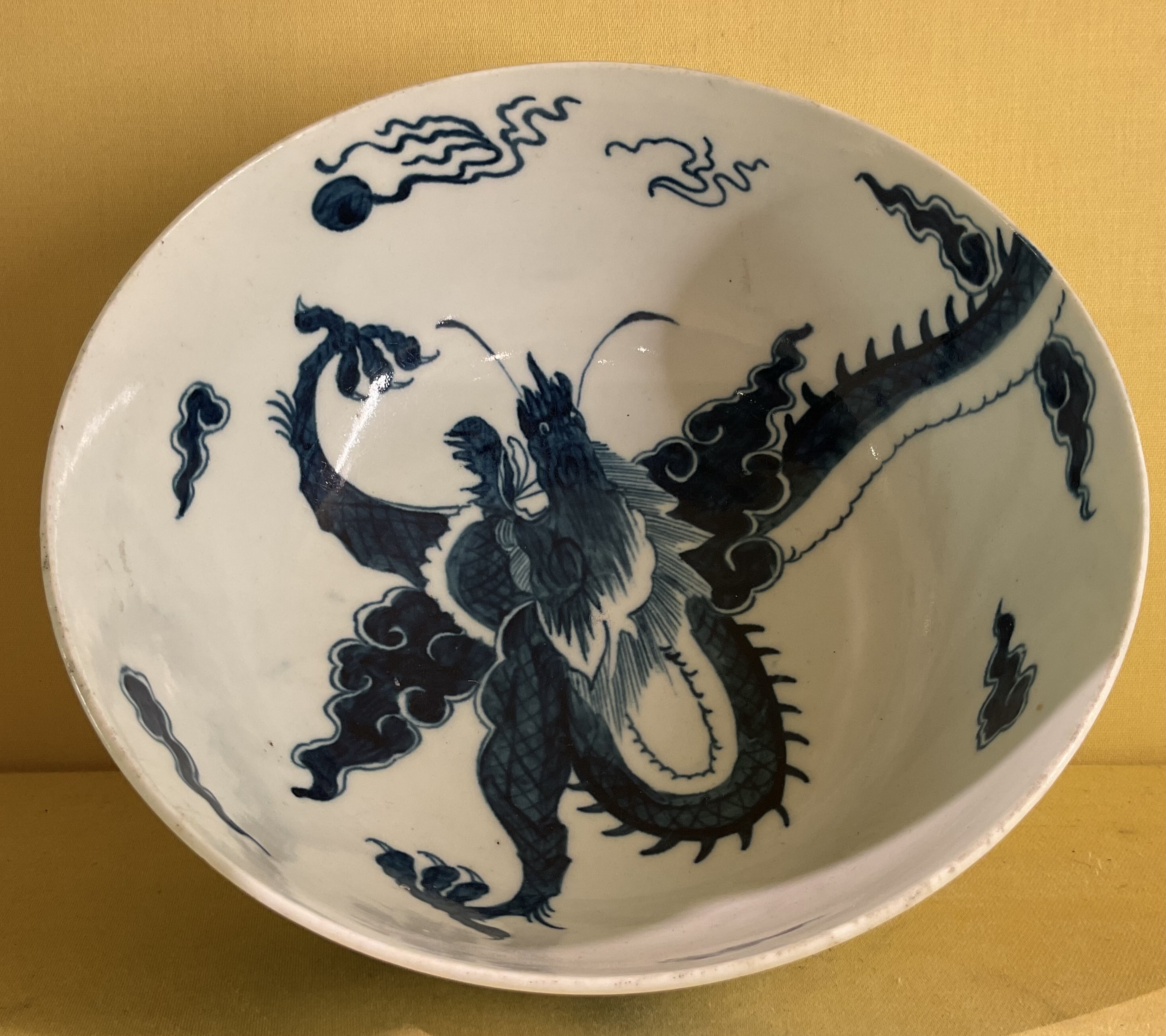 A Worcester round bowl 