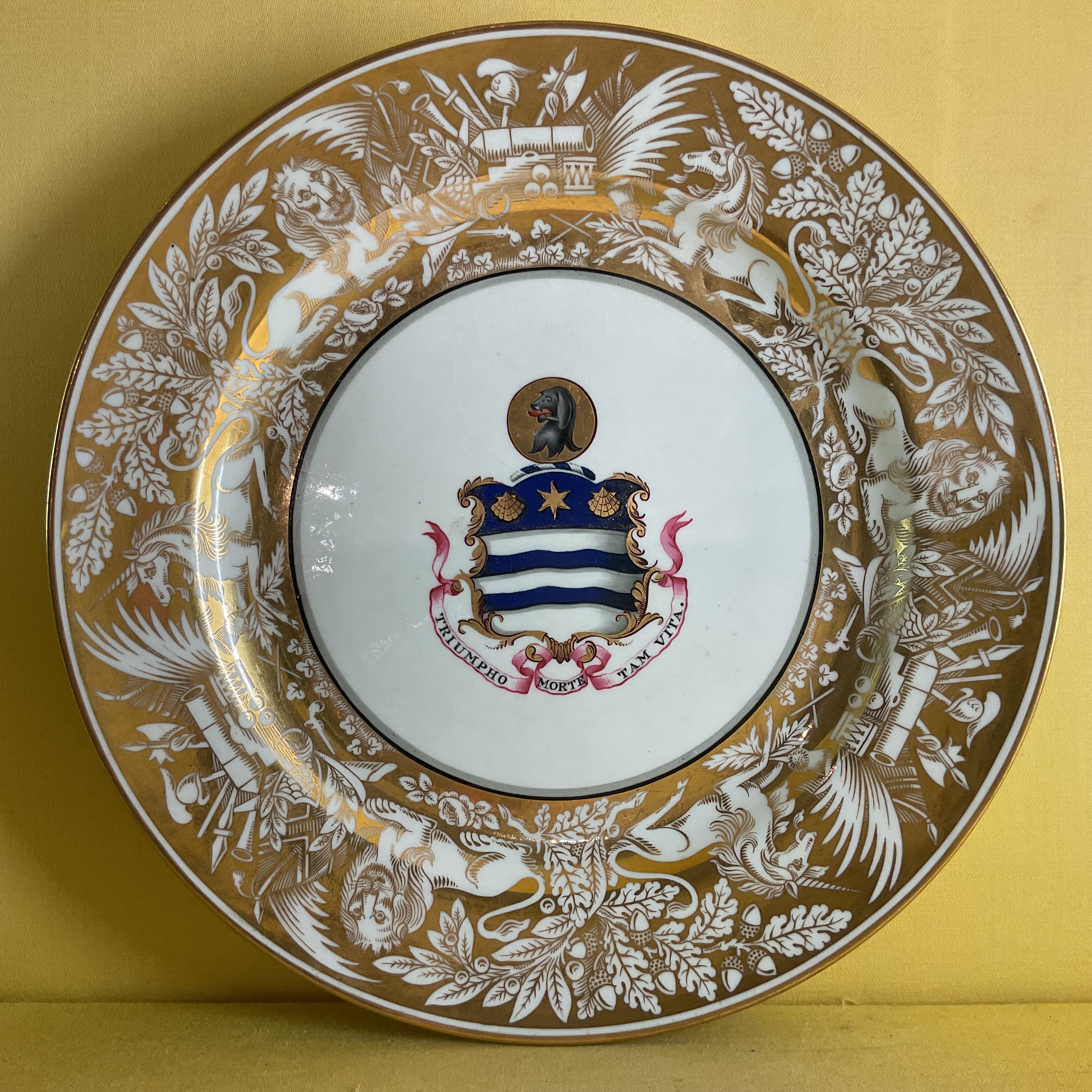 A fine Chamberlain’s Worcester plate 