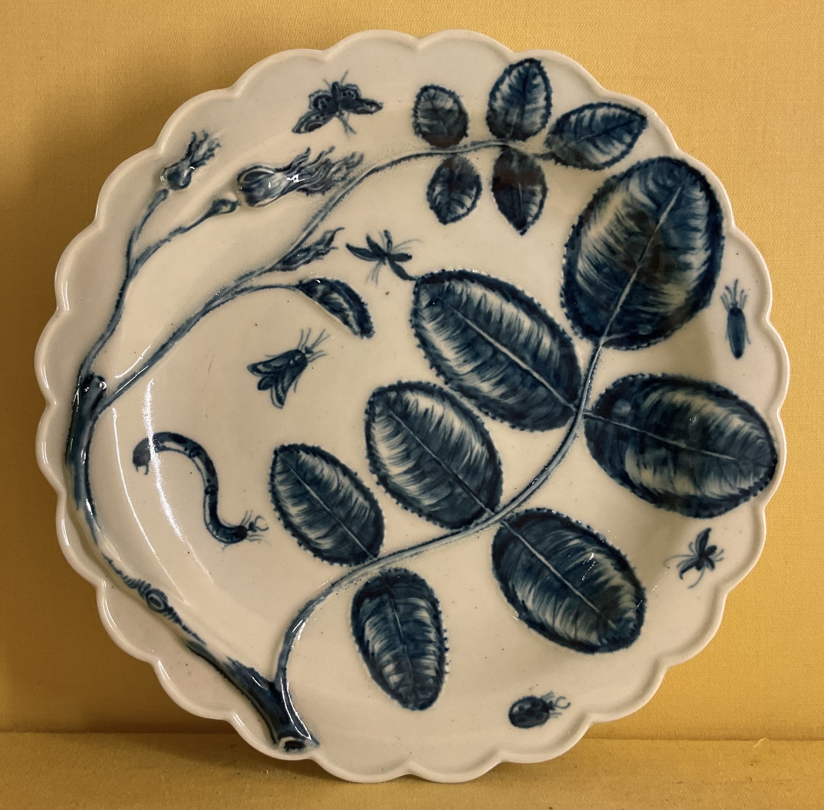 A rare Worcester ‘Blind Earl’ plate 