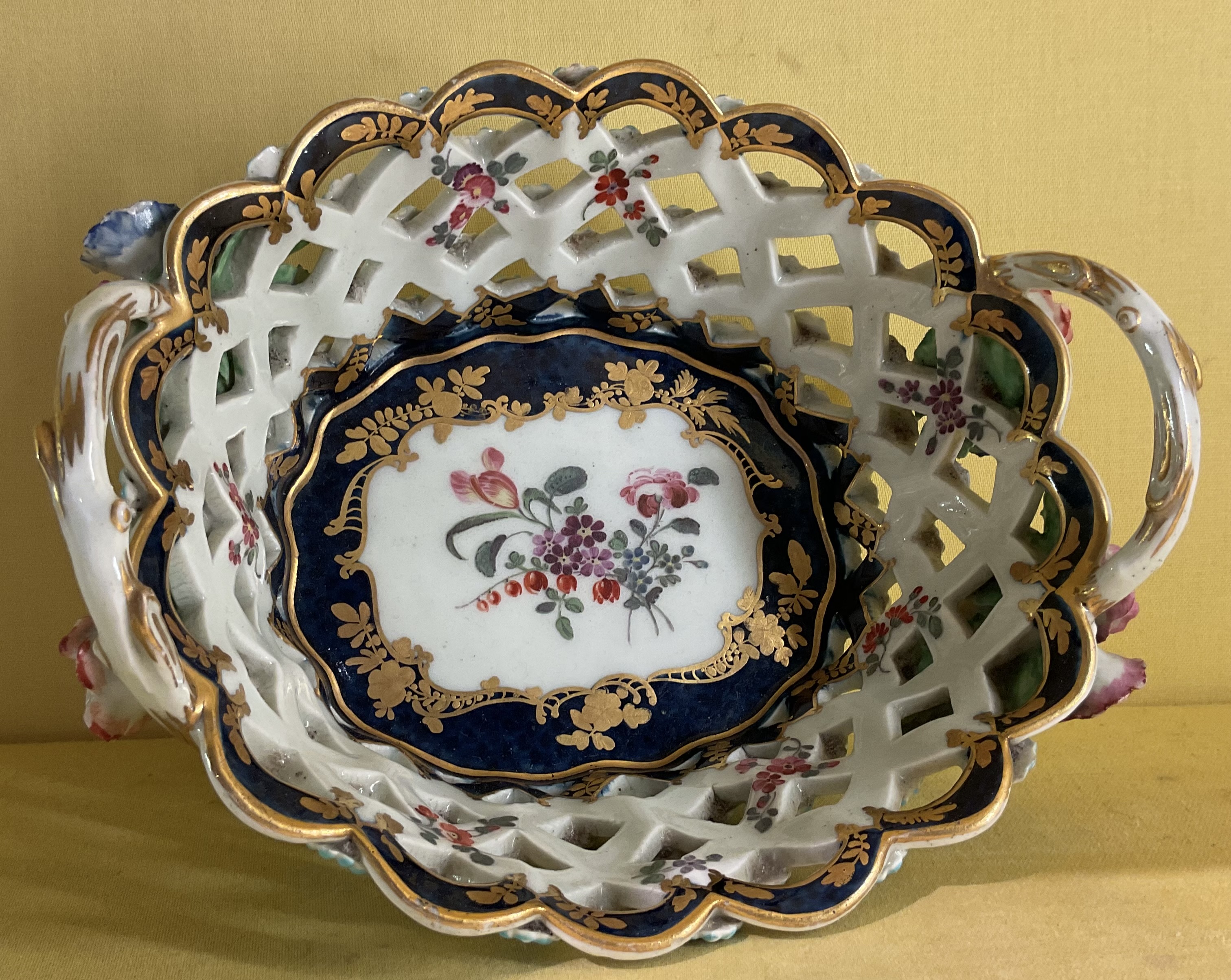 An unusual Worcester small oval basket 