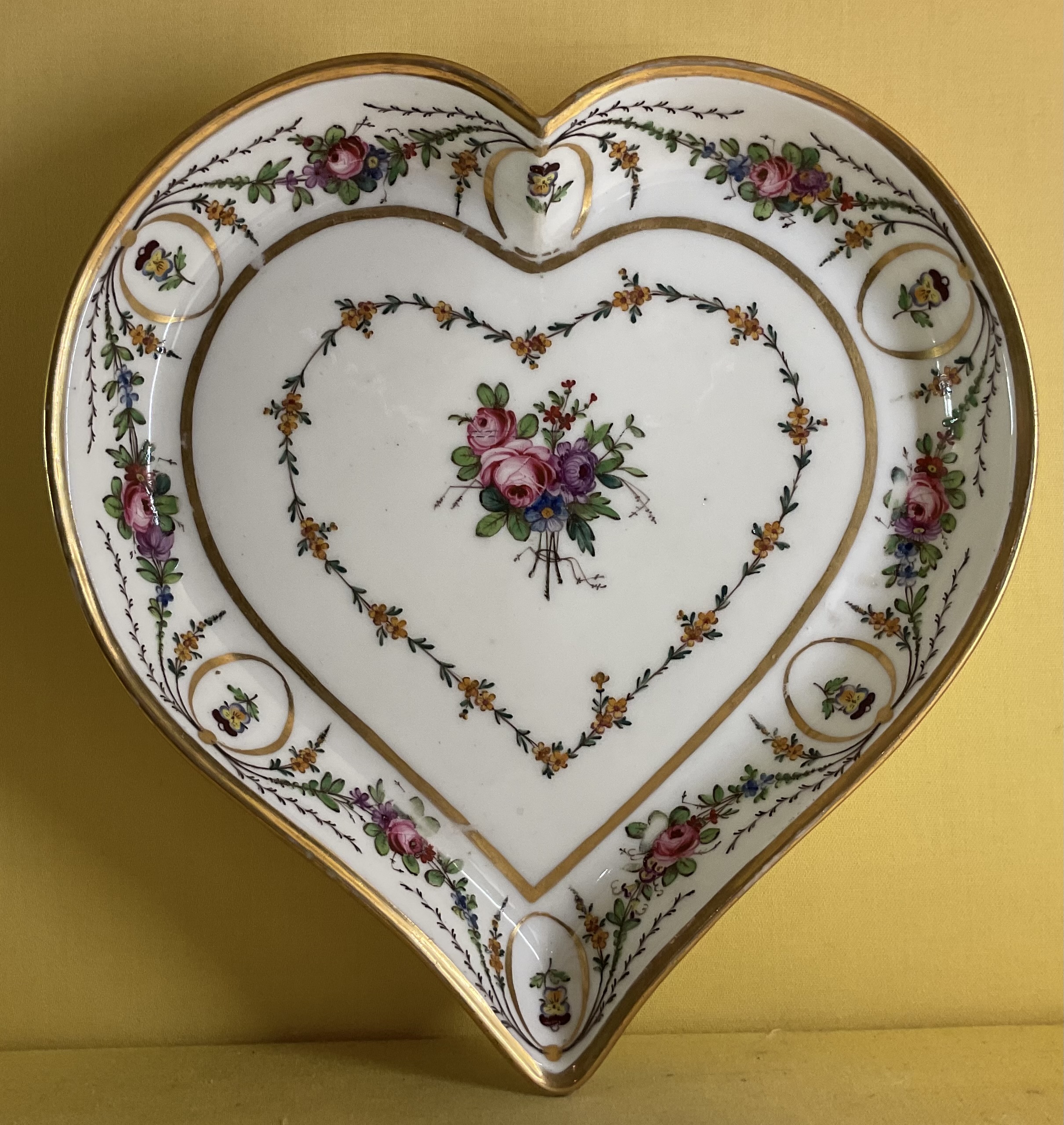 An unusual Paris porcelain heart shaped dish 